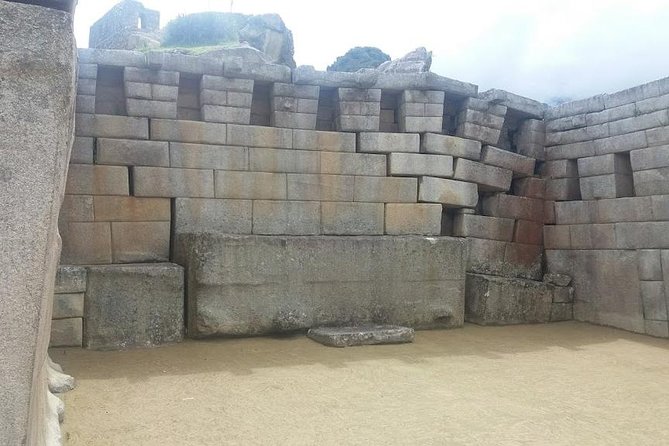From Cusco: Full Day Tour of Machu Picchu by Tourist Train - Navigating the Train Journey