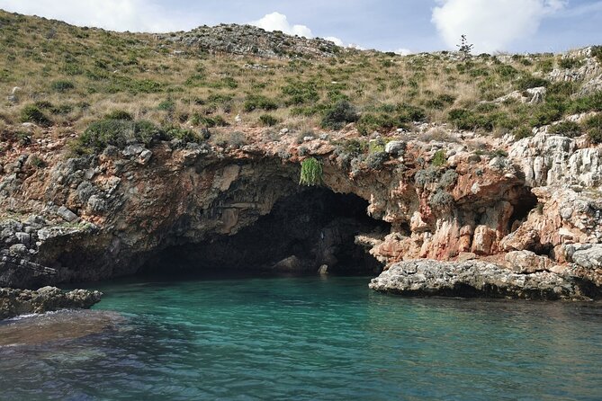 Full Day Boat Tour San Vito Lo Capo to Castellammare Del Golfo - Onboard Amenities and Snorkeling Equipment