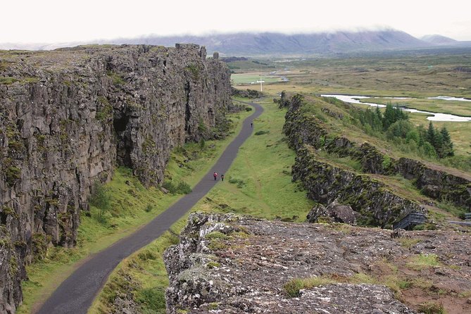 Golden Circle 7 Hours Bus Tour From Reykjavik - Hveragerdi Village