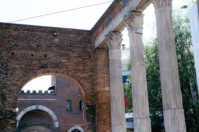 Highlights and Hidden Gems of Milan Bike Tour - Witnessing the Porta Nuova