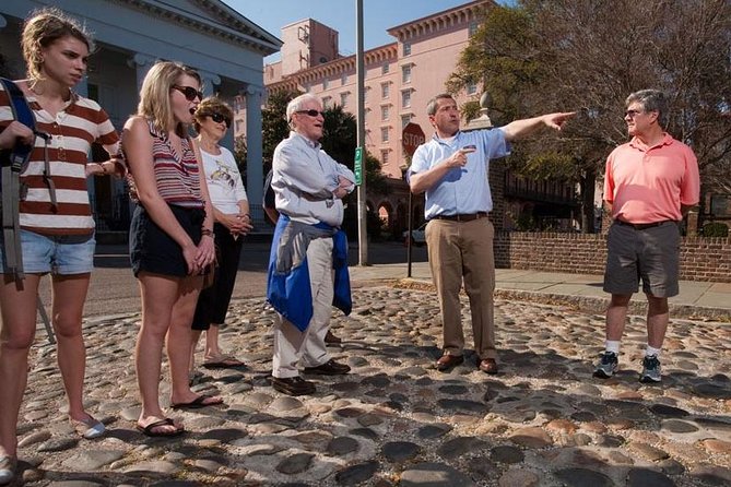 Historic Charleston Walking Tour: Rainbow Row, Churches, and More - Discovering Rainbow Row