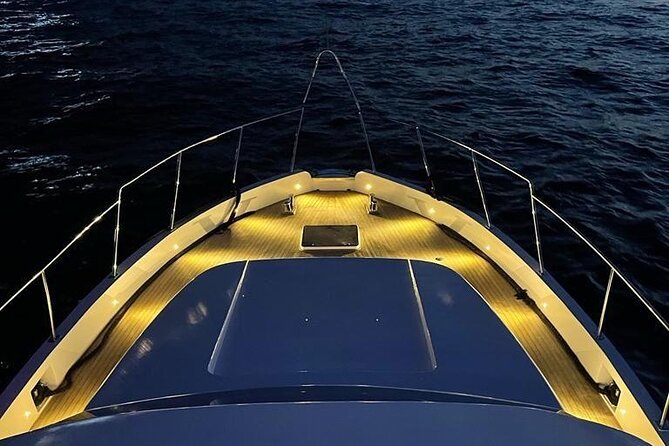 Istanbul: Small-Group Yacht Cruise With Snacks, Sunset or Daytime - The Intimate Yacht Cruise