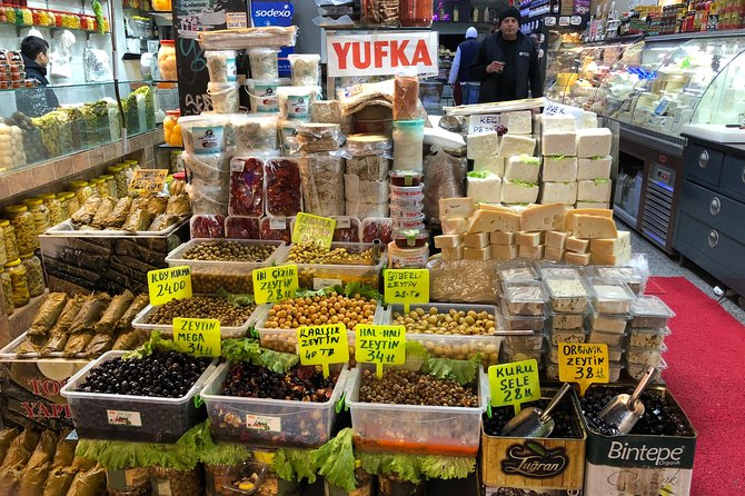 Istanbul Traditional Food Tour With Dinner on Off-Touristy-Path - Personalized Small-Group Tour Experience