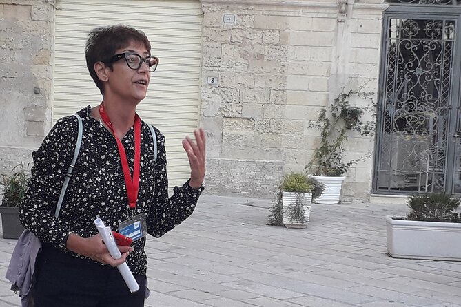 Lecce History and Street Food Tasting Small Group Tour - Indulging in Local Street Food