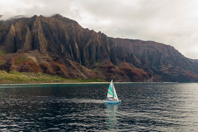 Leila Na Pali Sunset Dinner Sail - Meeting Point and Duration