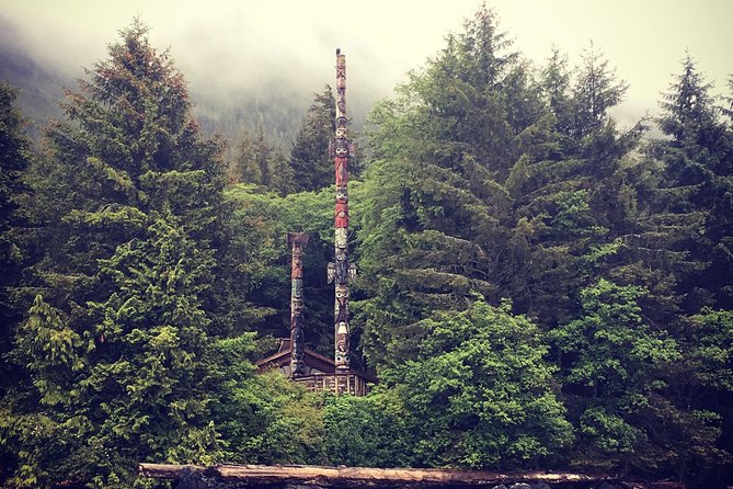 Lighthouse, Totems & Eagles Excursion - Discovering Totem Bight State Historical Park