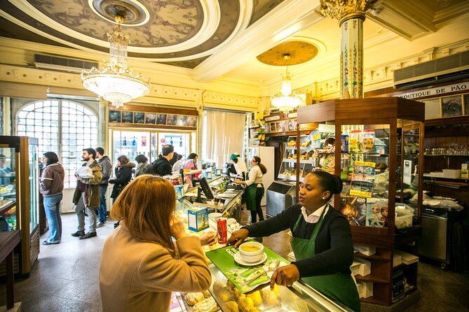 Lisbon Awakens: A Culinary Crossroads, Reborn. - Savoring Local Specialties and Beverages