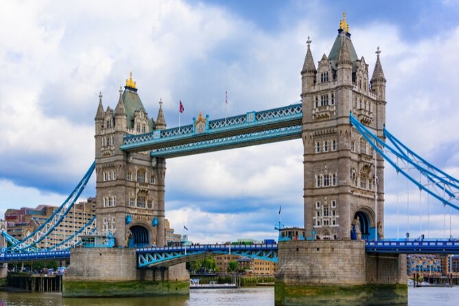 London Sightseeing Walking Tour With 30+ Sights - Discover the City of London