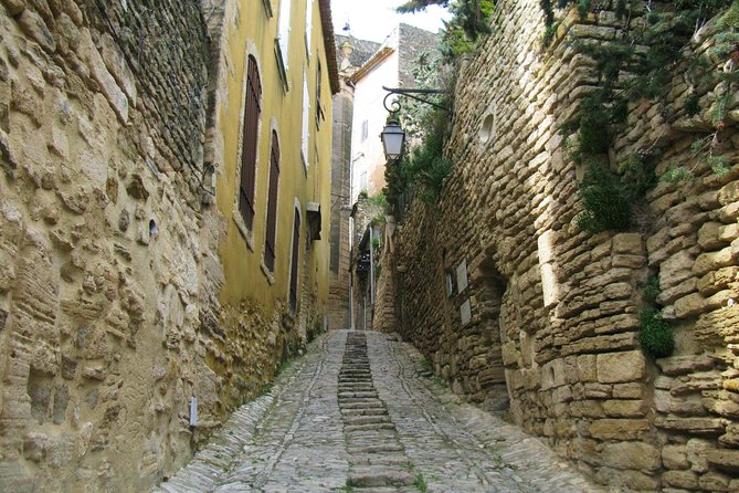 Luberon Villages Half-Day Tour From Aix-En-Provence - Pont Julien - Historical Landmark