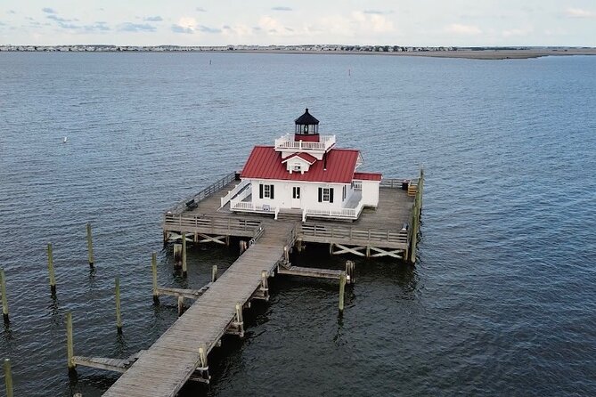 Manteo Historic Walking Tour - Blackbeards Piracy and the Underground Railroad
