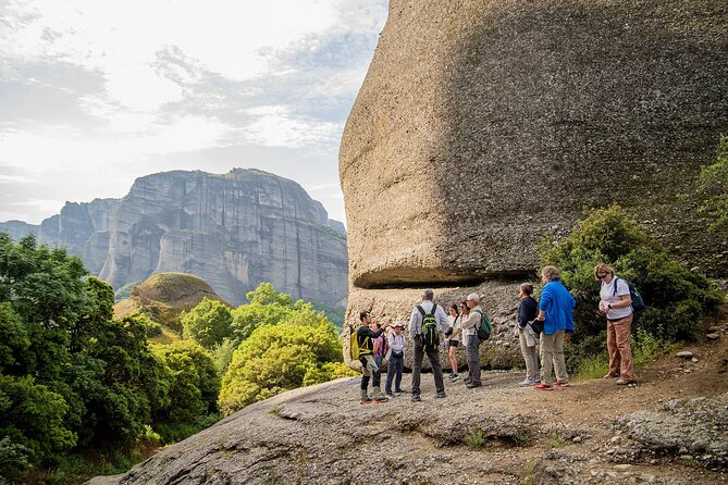 Meteora Small Group Hiking Tour With Transfer and Monastery Visit - Exploring the UNESCO-Listed Meteora