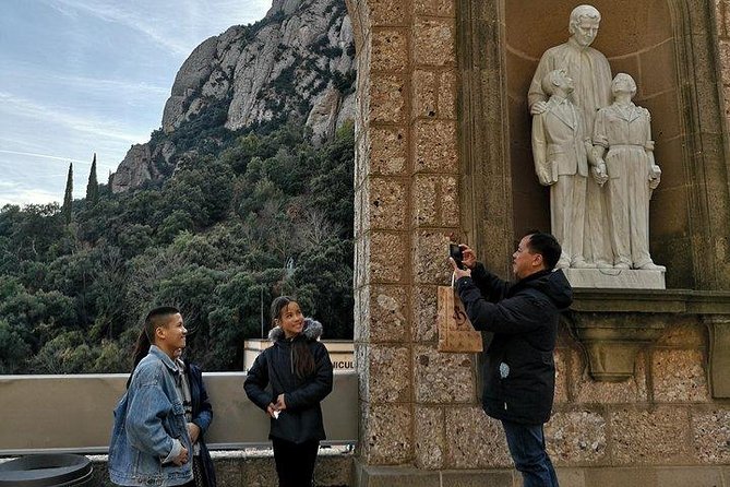 Montserrat Private Tour With La Moreneta Access and Hotel Pickup - Exploring the Montserrat Monastery