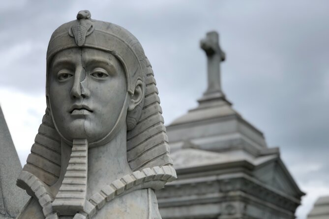 New Orleans Metairie Cemetery Tour: Millionaires and Mausoleums - Uncovering the Cemeterys Captivating History