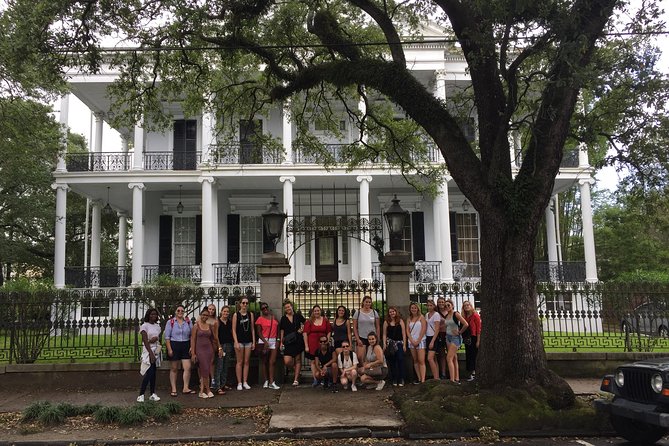 New Orleans Small-Group Garden District Walking Tour - Architectural Marvels of the Neighborhood