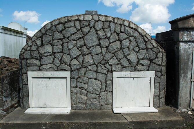 New Orleans St. Louis Cemetery No. 3 Walking Tour - Local Food, Music, and Culture