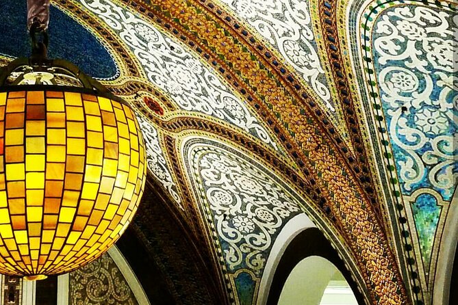 Original Chicago Architecture Interiors Tour: Dazzling Interiors - Unique Experience for Locals and Visitors