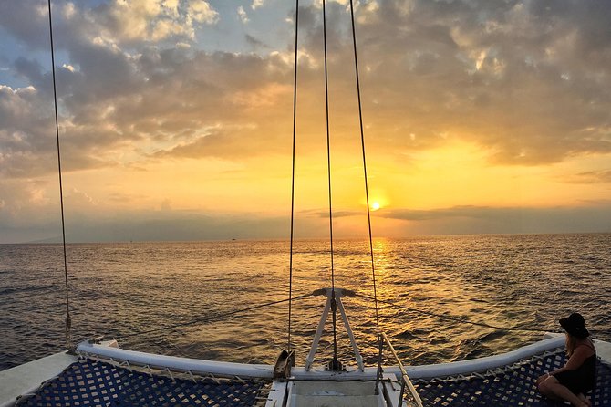 Original Sunset Cruise With Open Bar From Ka'Anapali Beach - Accessibility and Restrictions