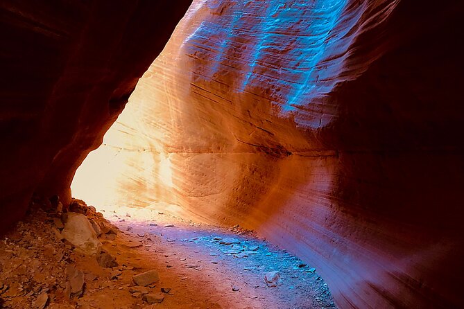 Peekaboo Slot Canyon 4WD Tour - Geology and History of the Region