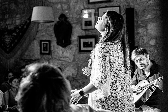 Porto: Live Portuguese Fado Experience With Port Wine - Preparation and Audience Etiquette