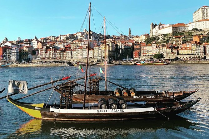 Porto to Lisbon Up to 3 Stops: Aveiro, Nazare or Fatima, Obidos - Discovering the Fishing Village of Nazaré