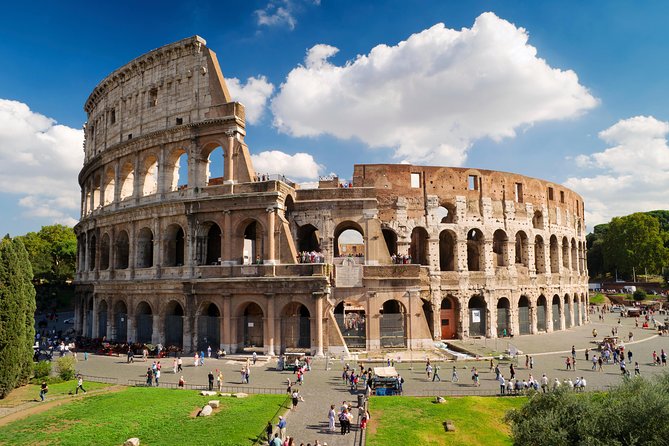 Private Colosseum, Roman Forum, and Palatine Hill Guided Tour - Exploring the Roman Forum