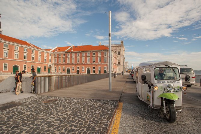 Private Eco Tuk Tuk Tour Through the Heart of the City - Enjoying Panoramic Views of the City