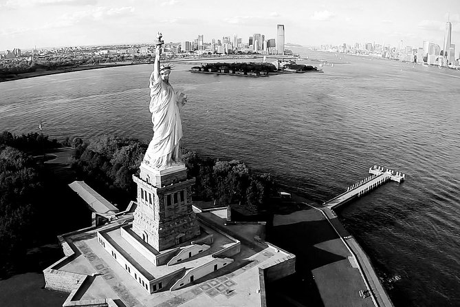 Private Statue of Liberty and Ellis Island Tour - Ellis Island Highlights