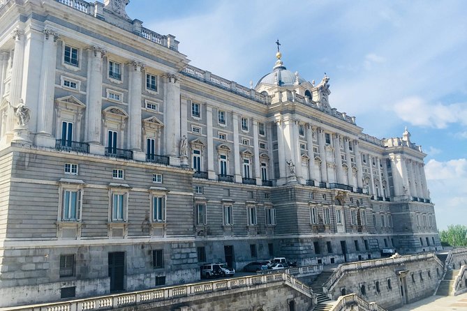 Private Visit to the Royal Palace of Madrid and the Prado Museum - Transportation and Logistics