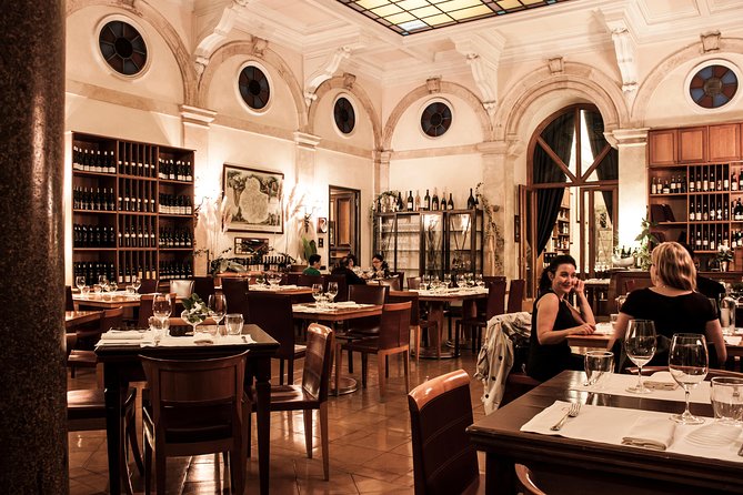 Rome Pantheon: Fine Wine & Gourmet Dinner With Sommelier - Aperitivo in the Private Wine Cellar