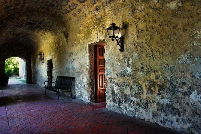 San Antonio Missions UNESCO World Heritage Sites Tour - Appreciating the Espada Aqueduct