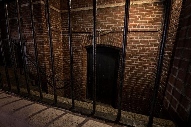 San Francisco Ghosts, Gold and Ghouls Tour - Tour Inclusions