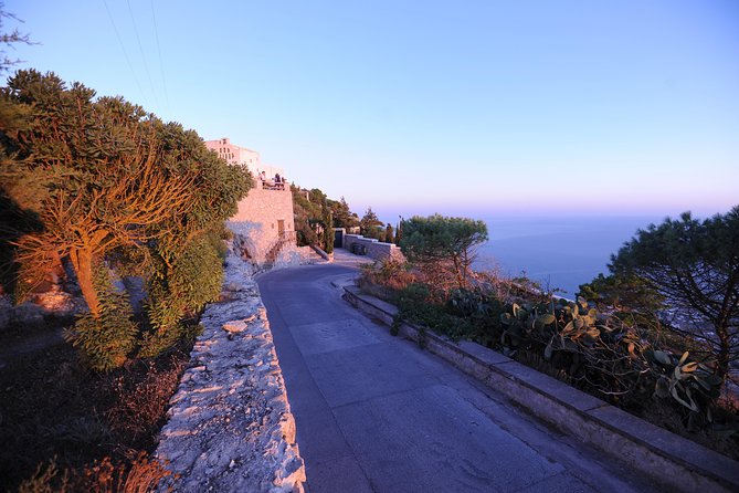 Santorini 5 Hour Custom Private Sightseeing Tour - Sunset Exploration Option