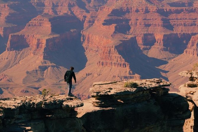 Small Group Grand Canyon, Hoover Dam and 7 Magic Mountains Tour - Transportation and Pickup Details