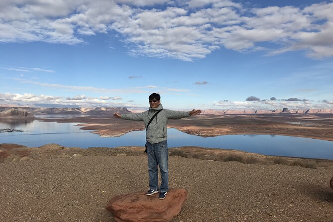 Small Group Lower Antelope Canyon & Horseshoe Bend Tour W/ Lunch - What to Bring and Wear