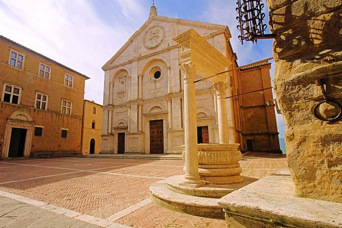 Small-Group Montepulciano and Pienza Day Trip From Siena - Discovering Montepulciano