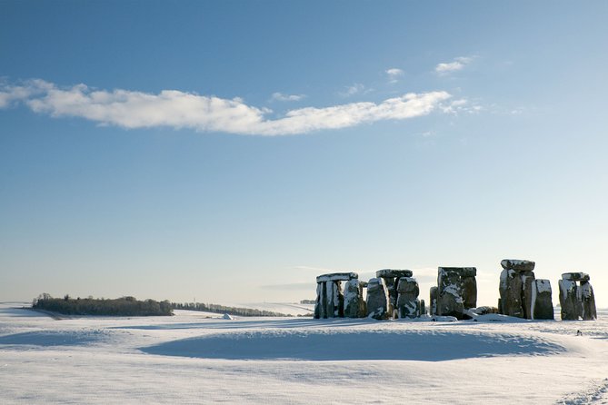 Stonehenge Half-Day Tour From London With Admission & Snack Pack - Getting to the Meeting Point
