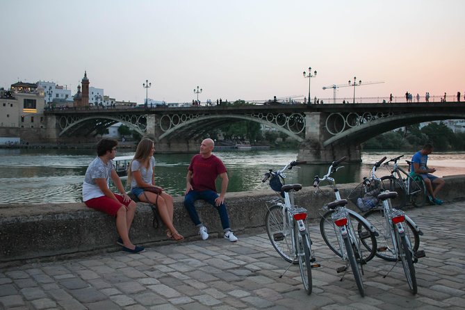 Sunset Guided Bike Tour in Seville - Traveler Reviews and Highlights