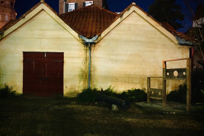 The Charleston Boo Hag and Brews Ghost and Bar Tour - Embracing the Supernatural at Local Pubs
