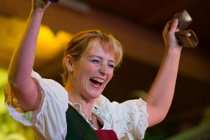 Tyrolean Folk Show Ticket in Innsbruck - Tips for an Enjoyable Experience