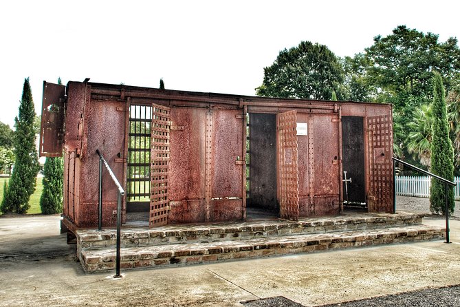 Whitney Plantation Tour With Transportation From New Orleans - Touring the Plantations Exhibits and Structures