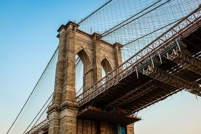 A Slice of Brooklyn Pizza Tour - Iconic Landmarks and Picturesque Views