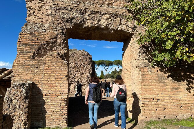 Ancient Rome Discovery: Colosseum, Forum, Palatine Guided Tour - Unlocking the Secrets of Palatine Hill