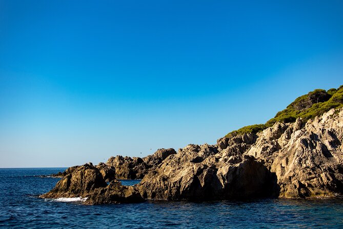 Blue Cave Premium Half-Day Tour With Panoramic Old Town View - Relishing the Delectable Lunch and Refreshments