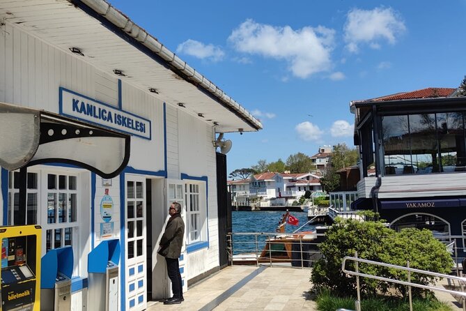 Bosphorus Yacht Cruise With a Visit to Kanlica in Asian Side - Tips for a Memorable Cruise Experience