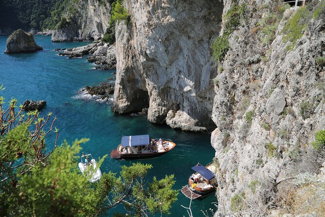 Capri Island Small Group Boat Tour From Naples - Seamless Transportation and Convenience