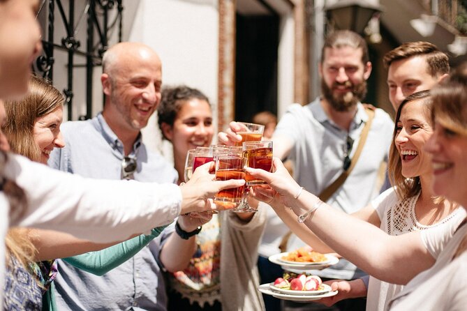 Devour Seville Tapas & Wine Tour Triana Neighborhood - Getting the Most Out of the Tour