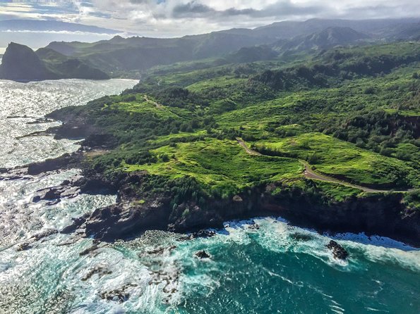 Doors off West Maui and Molokai 45 Minute Helicopter Tour - Capturing Unforgettable Moments With the Doors-Off Experience