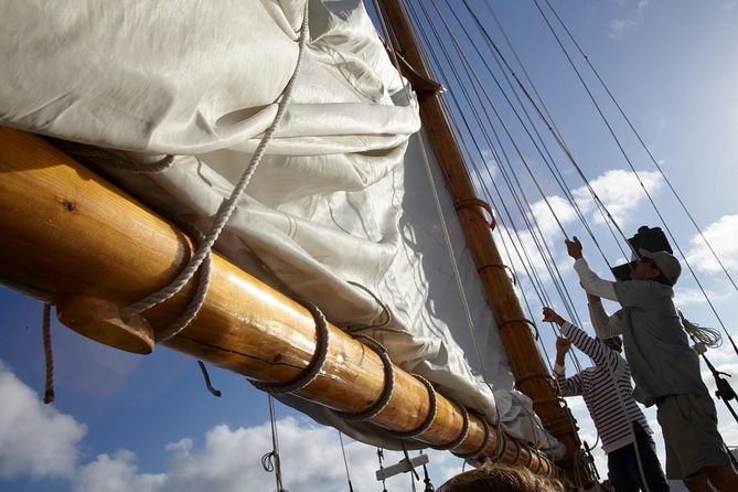 Enjoy An Unforgettable Sunset Aboard A Classic Sailing Yacht - The Perfect Sunset Sailing Adventure