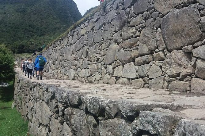 From Cusco: Full Day Tour of Machu Picchu by Tourist Train - Exploring the Machu Picchu Ruins