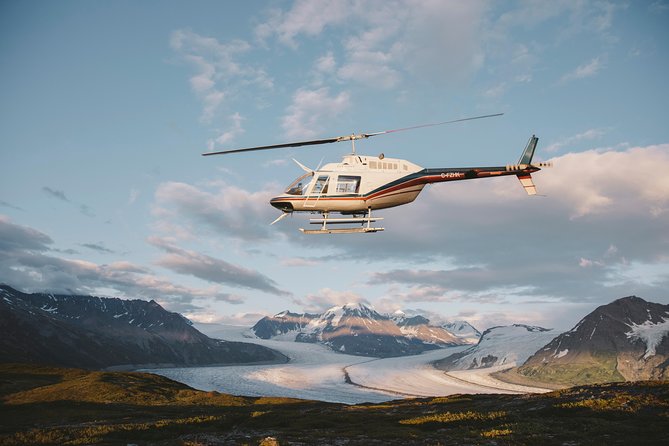 Grand Knik Helicopter Tour - 2 Hours 3 Landings - ANCHORAGE AREA - Helicopter Types and Passenger Limits